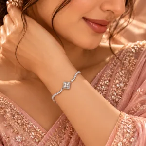 DELICATE FLORAL TENNIS BRACELET